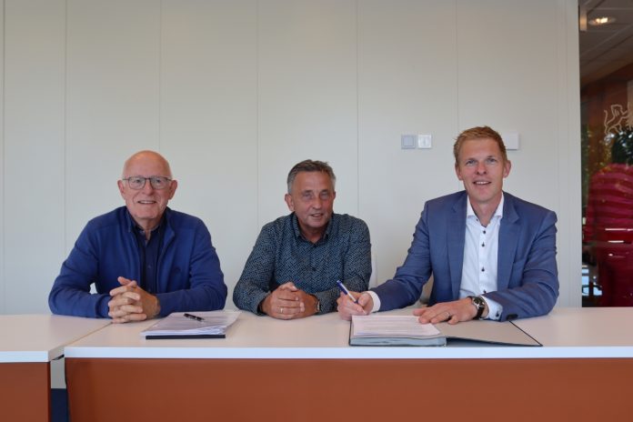 0240451_Ondertekening_convenant_graf_Boogaardt 0240451_Ondertekening_convenant_graf_Boogaardt.JPG