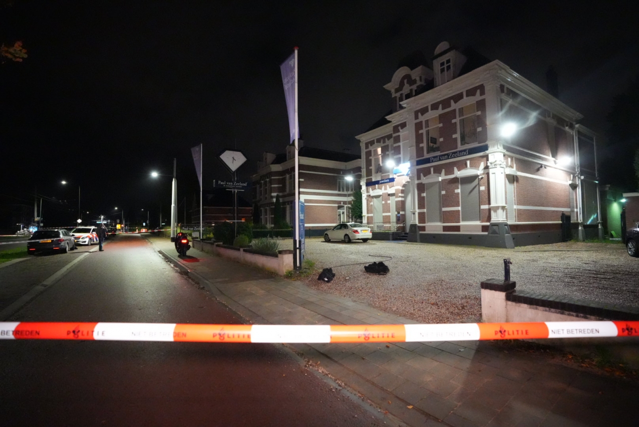 Plofkraak bij Velpse juwelier » Regiobode