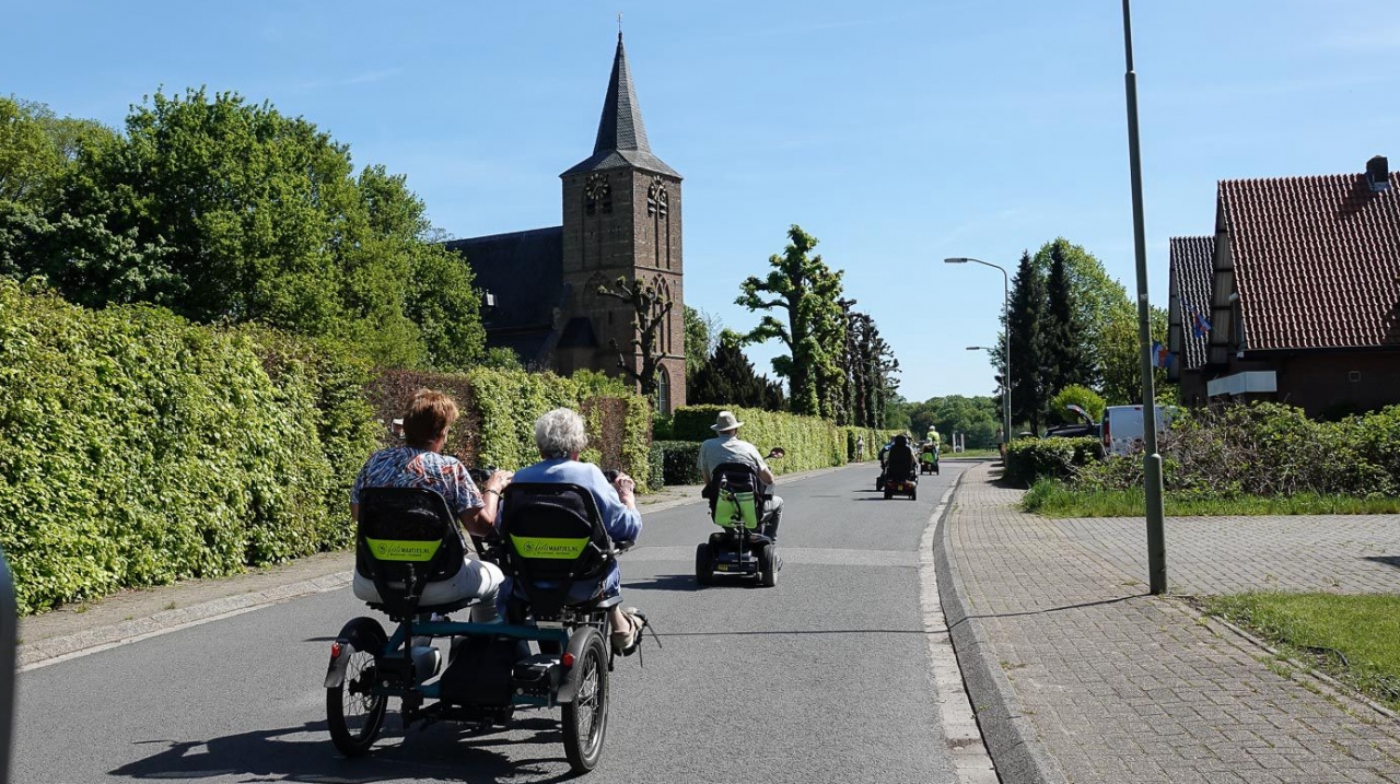Scootmobieltocht met geheim locatiebezoek