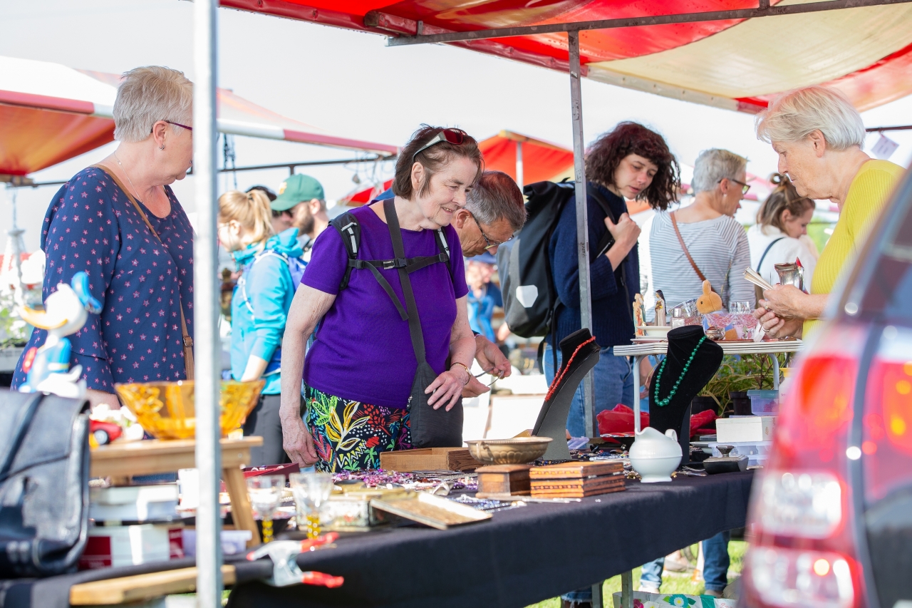 Vlooienmarkt in openlucht