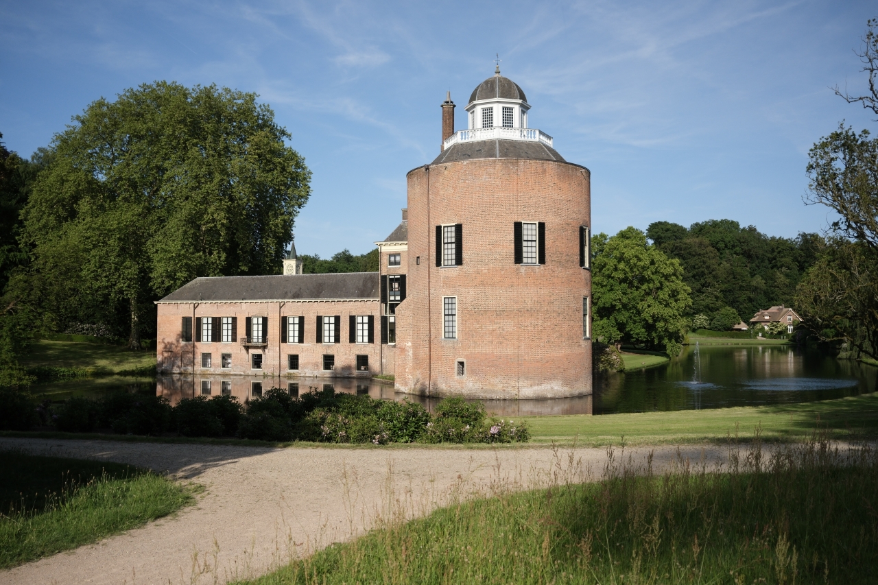 Grand Tour over Rosendael in WOII