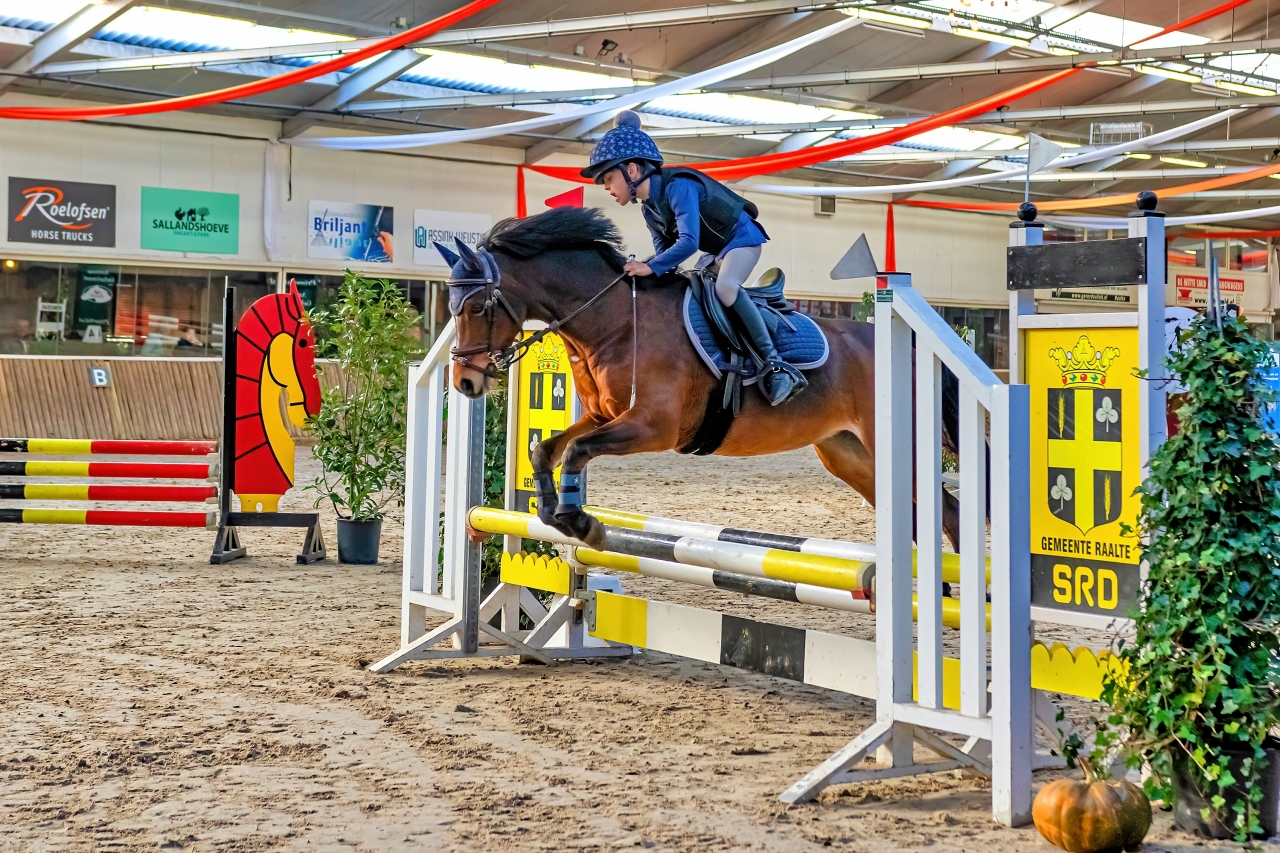 Nationaal Indoor Salland in Manege Bartels van start