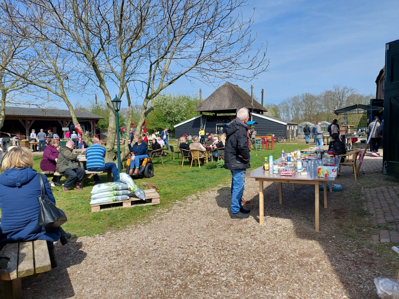 Stekjesmarkt bij Zuz & Zo in Lierderholthuis