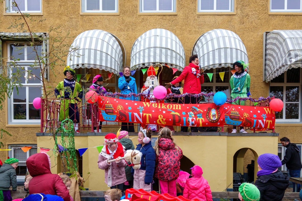 Sinterklaas en zijn Pieten dit jaar wel met boot naar Wijhe