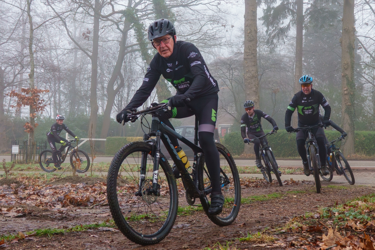 Meer dan 275 deelnemers aan Midwinter Jägermeister Moddertocht