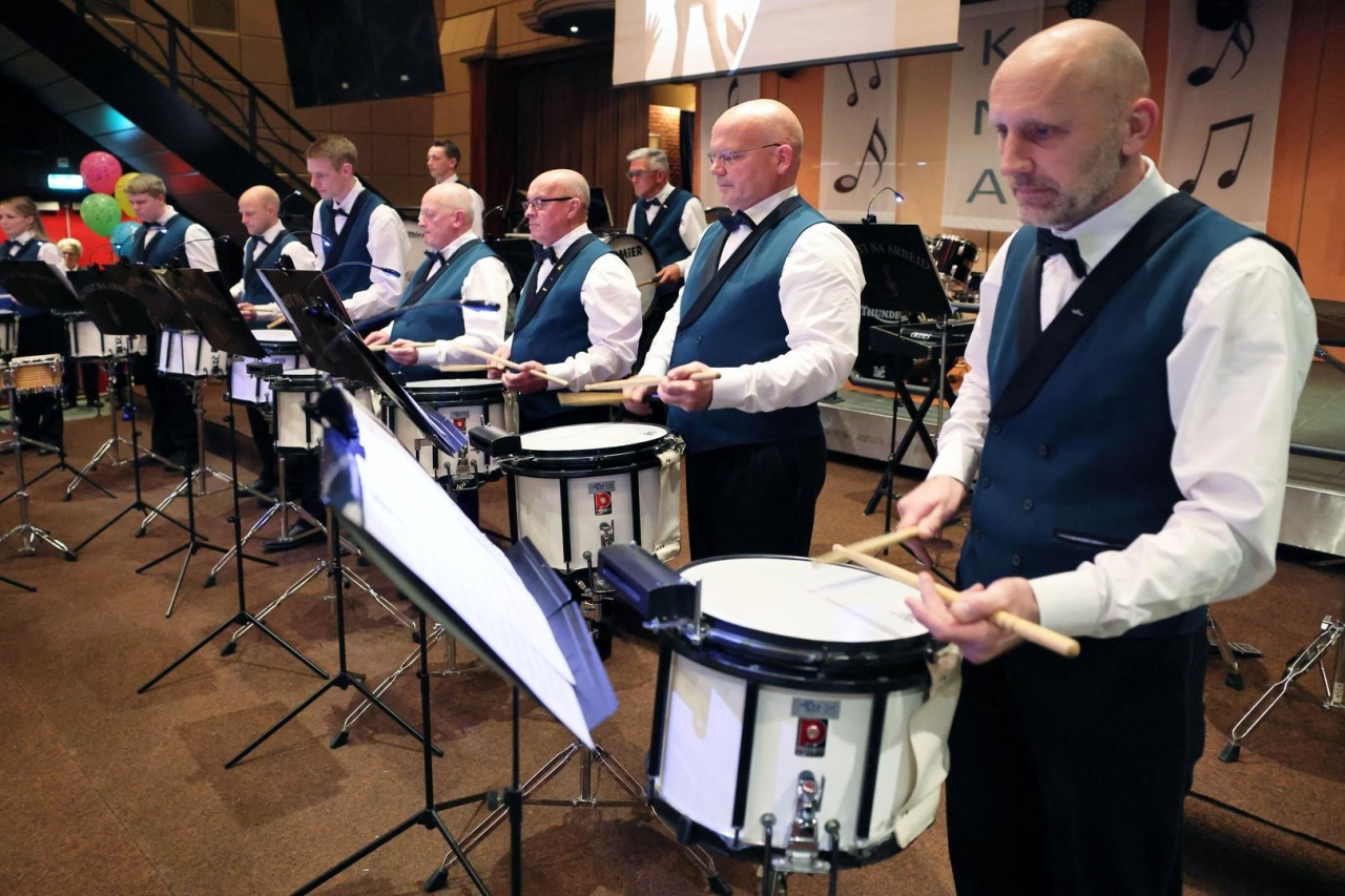 KNA en de Bargzangers slaan handen ineen en brengen Top 2000