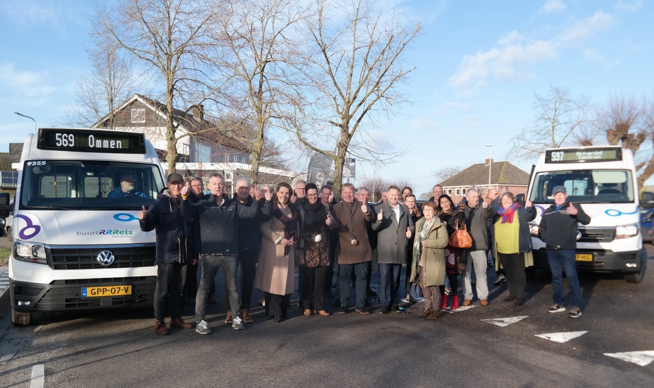 Nieuwe buurtbuslijn 569 zorgt dankzij vele tientallen vrijwilligers letterlijk voor verbinding
