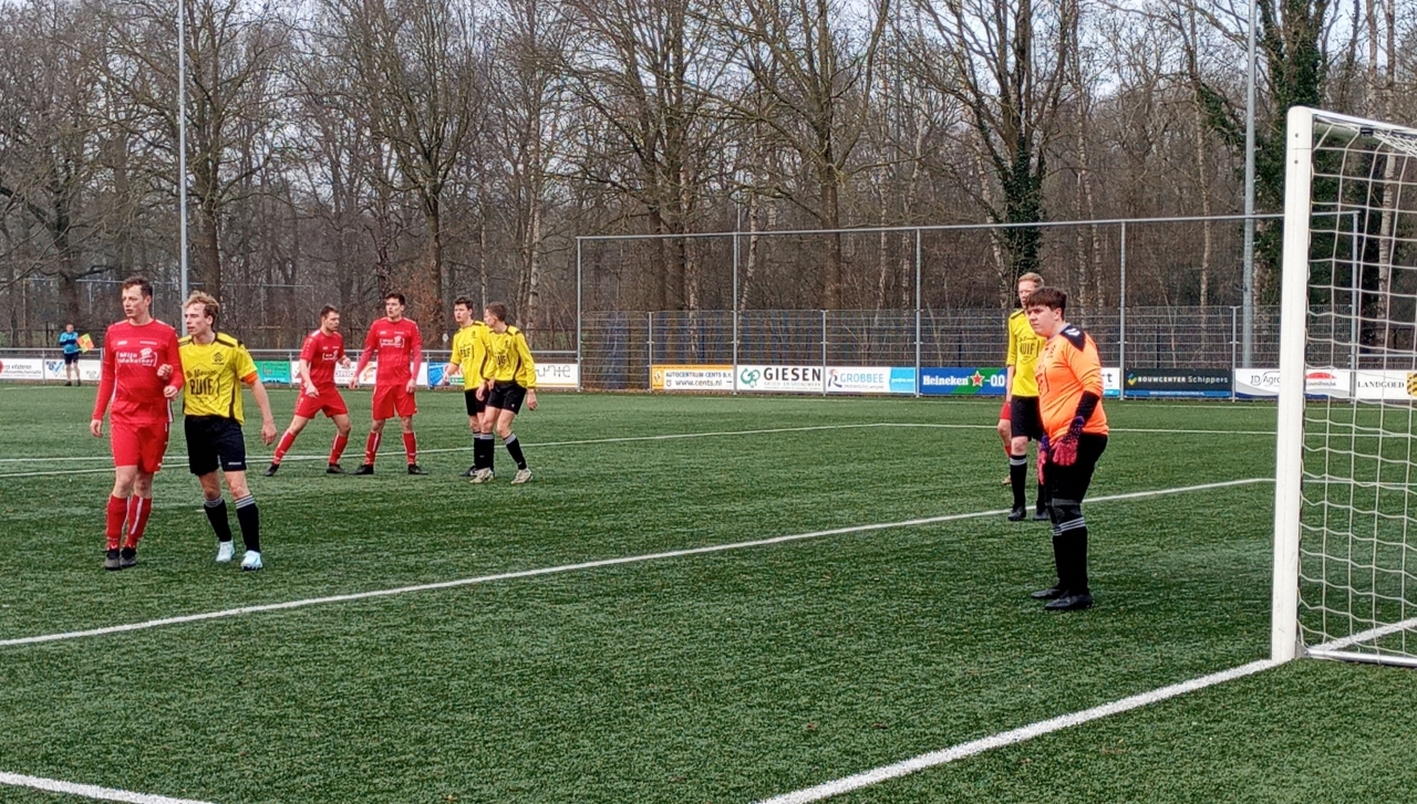 Vilsteren trekt tegen Giethoorn aan kortste eind in knotsgek duel